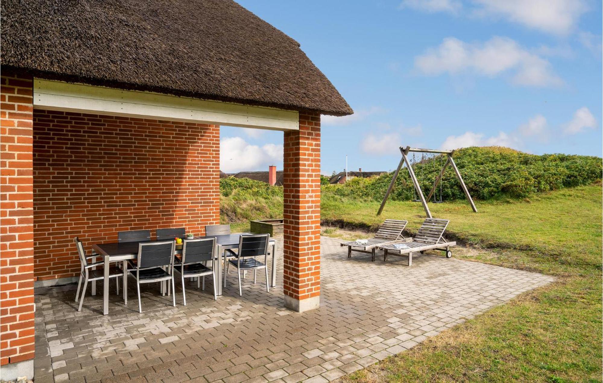 Amazing Home In Blavand With Wifi Exterior foto
